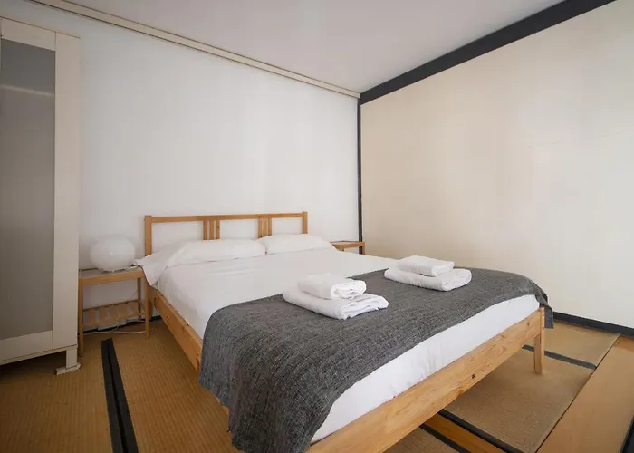 Catalunya Casas Pied-a-terre In 100m From *